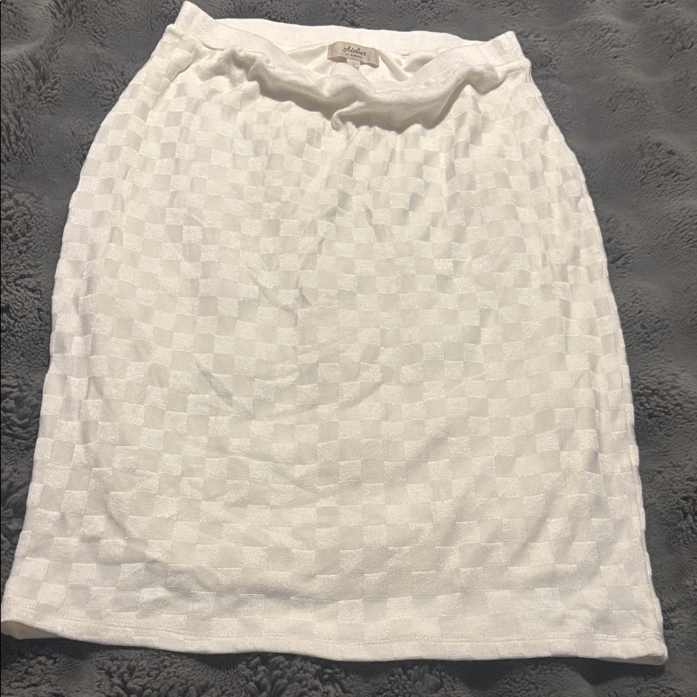 Cream Checkered Pencil Skirt